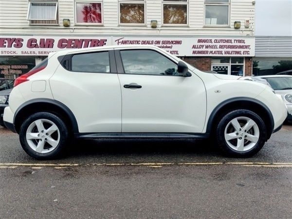 White Used 2012 Nissan Juke Visia SUV | £4,150 (Good price) - Image 1/1