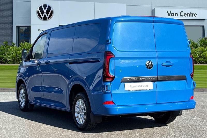 New VW Transporter Pro 160 kW (218 HP) 2025 Blue Van