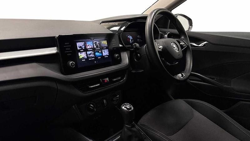 Used Skoda 110 R Colour Edition 81 HP (59 kW) 2022 Candy white black magic pearl effect Hatchback