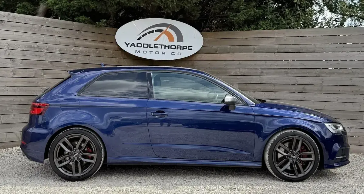 Used Audi A3 Performance 310 HP (228 kW) 2016 Blue Hatchback