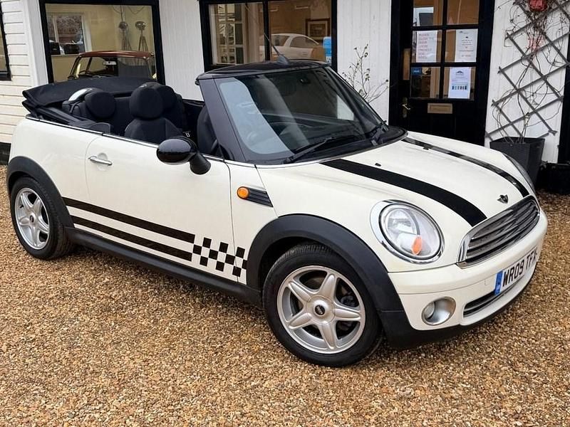Used Mini Cooper Cabriolet 118 HP (86 kW) 2009 White Cabriolet