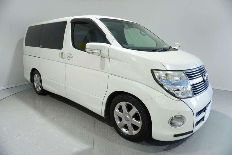 Used Nissan Elgrand 2025 White MPV