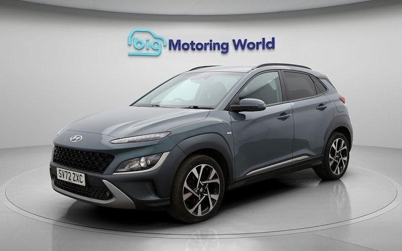 Used Hyundai Kona Premium 120 HP (88 kW) 2022 Green SUV