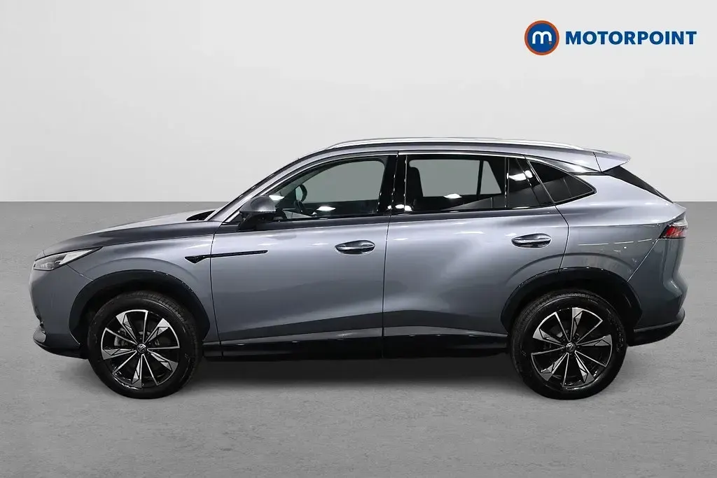 Usado MG HS Trophy 224 HP (164 kW) 2025 Cinzento SUV