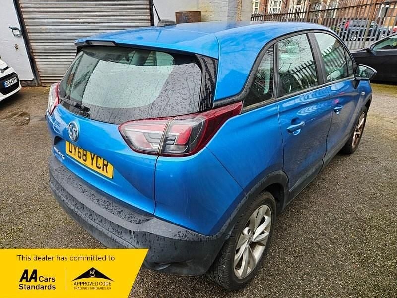Second-hand Vauxhall Crossland X 2018 Albastru SUV