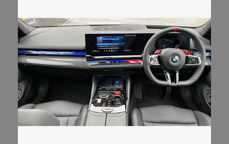 Used BMW M5 Comfort Edition 717 HP (527 kW) 2026 Blue Sedan
