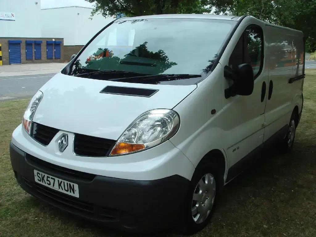 Used Renault Trafic 2007 White MPV