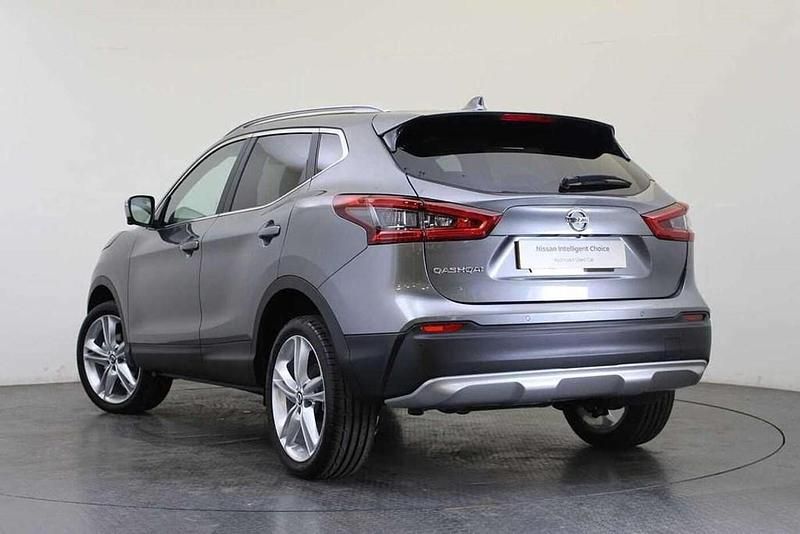 Used Nissan Qashqai N-Motion 113 HP (83 kW) 2019 Grey SUV