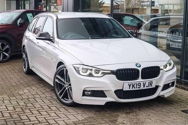 White Used 2019 BMW 320 M Sport Estate | £17,795 (Fair price) - Image 1/4