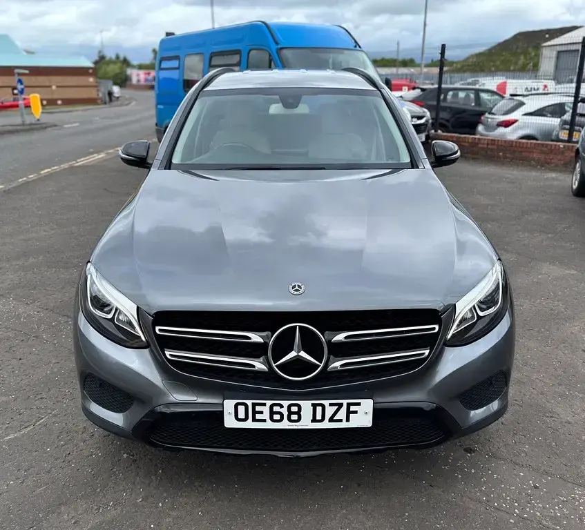 Usado Mercedes GLC220 Urban 170 HP (125 kW) 2018 Cinzento SUV