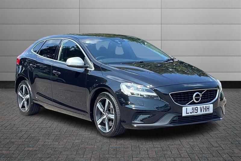 Unknown Used 2019 Volvo V40 R-Design Estate | £10,995 (Fair price) - Image 1/2