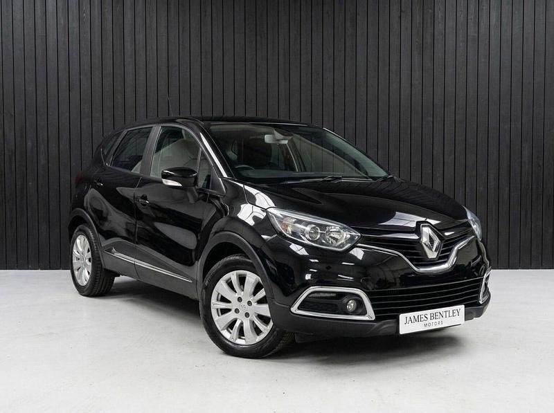 Used Renault Captur Expression+ 90 HP (66 kW) 2013 Black SUV