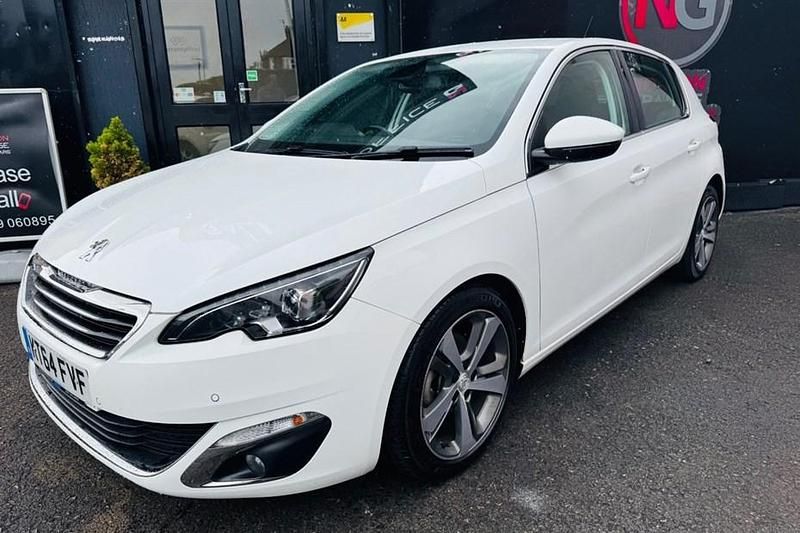 White Used 2015 Peugeot 308 Allure Hatchback | £3,990 (A bit pricey) - Image 1/1