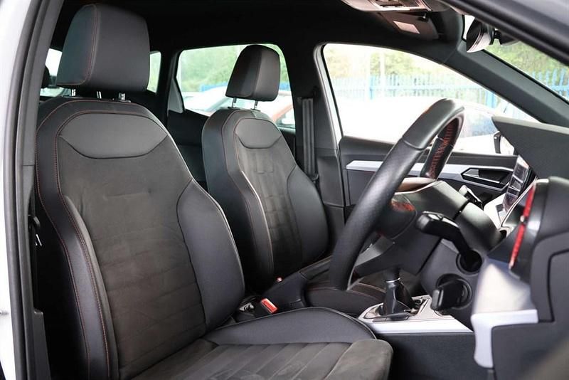 Used Seat Arona FR Sport 2022 White SUV