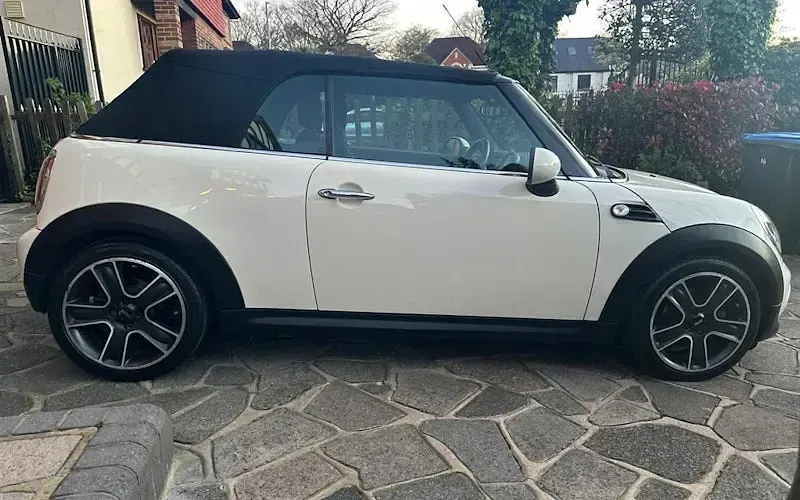Usado Mini Cooper Cabriolet 122 HP (89 kW) 2015 Cabrios