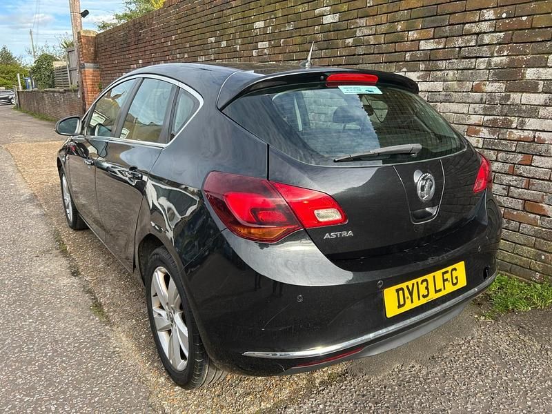 Used Vauxhall Astra SRi 2013 Black Hatchback