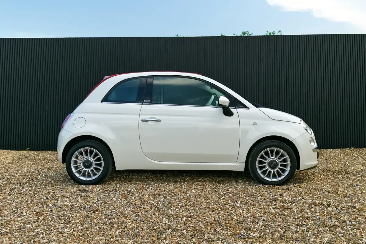 Used Fiat 500C Lounge 69 HP (50 kW) 2011 White Cabriolet