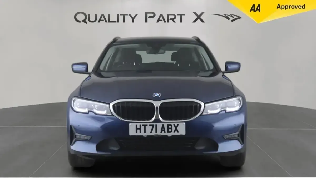 Used BMW 330e 2022 Blue Estate