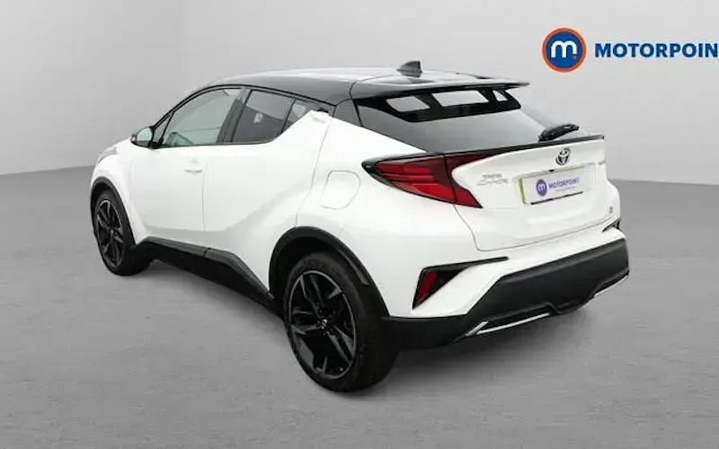 Used Toyota C-HR Sport 122 HP (89 kW) 2023 White/black SUV
