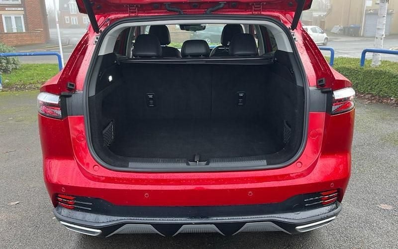 Used MG HS Trophy 170 HP (125 kW) 2024 Red SUV