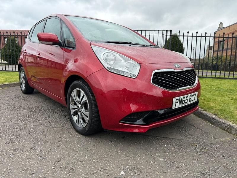 Used Kia Venga 90 HP (66 kW) 2015 Red Hatchback