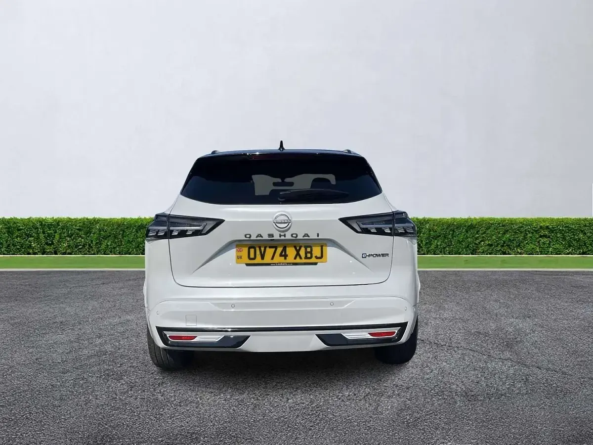 Used Nissan Qashqai 190 HP (139 kW) 2024 White SUV