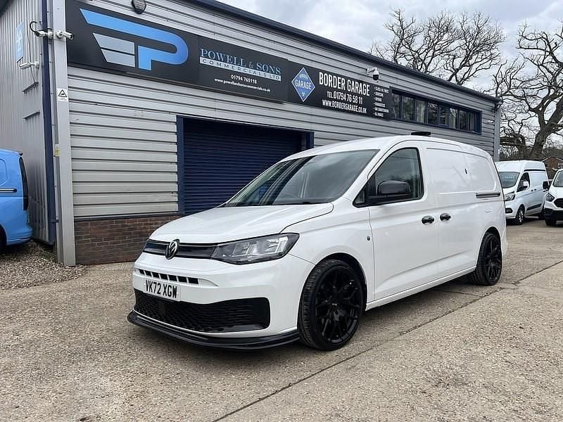 Used VW Caddy Maxi Sport 102 HP (75 kW) 2022 White MPV