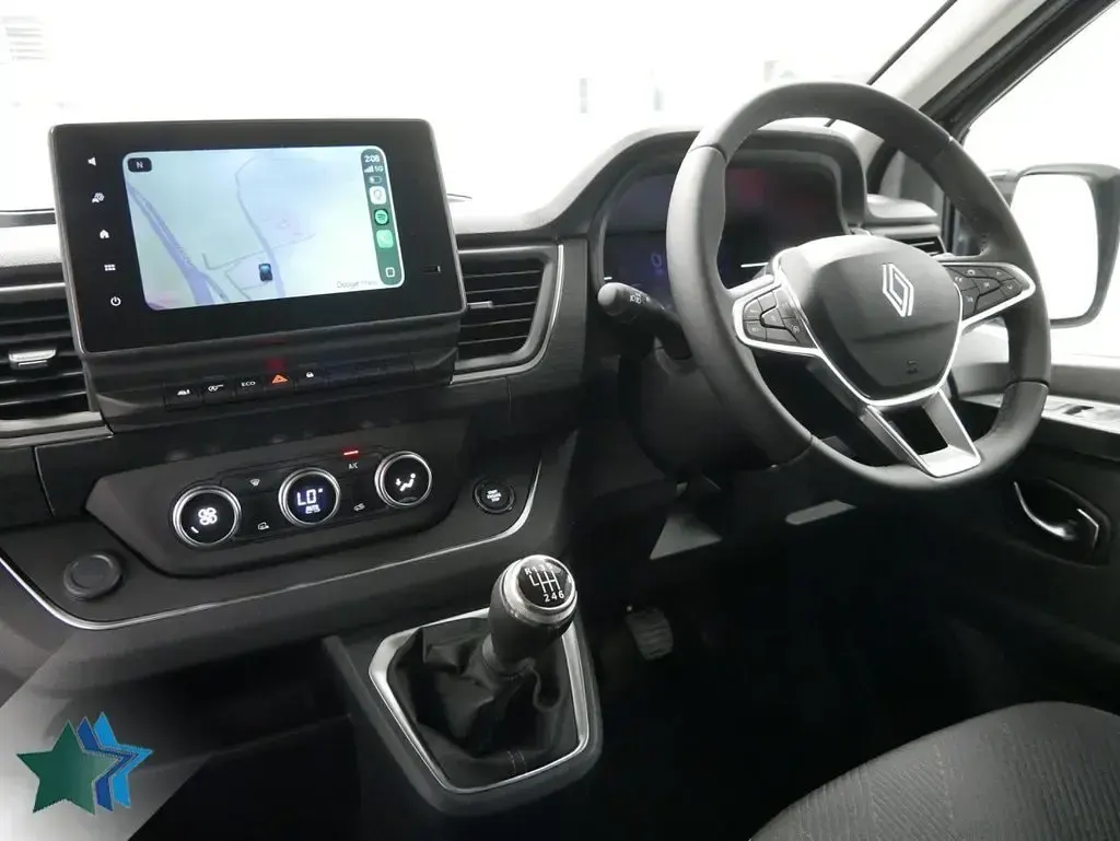 New Renault Trafic 150 HP (110 kW) 2026 Black MPV