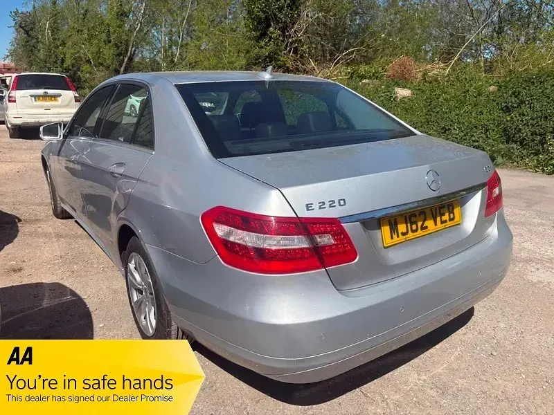 Usado Mercedes E220 SE 2013 Prateado Sedan