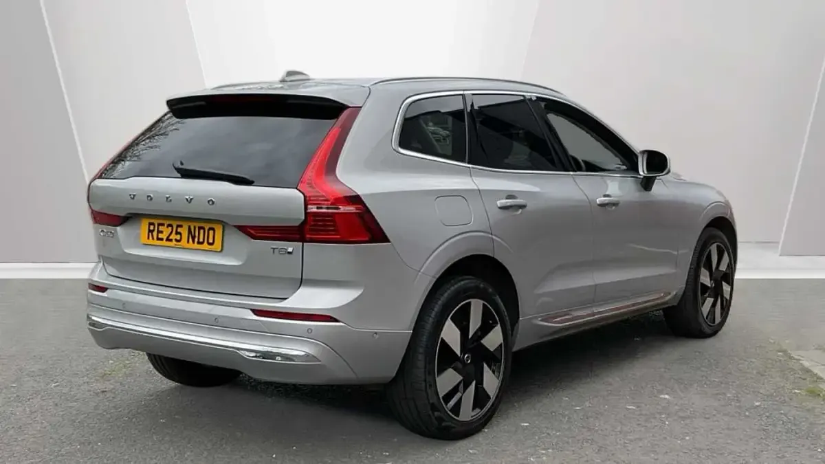 Used Volvo XC60 Ultra 449 HP (330 kW) 2025 Silver SUV