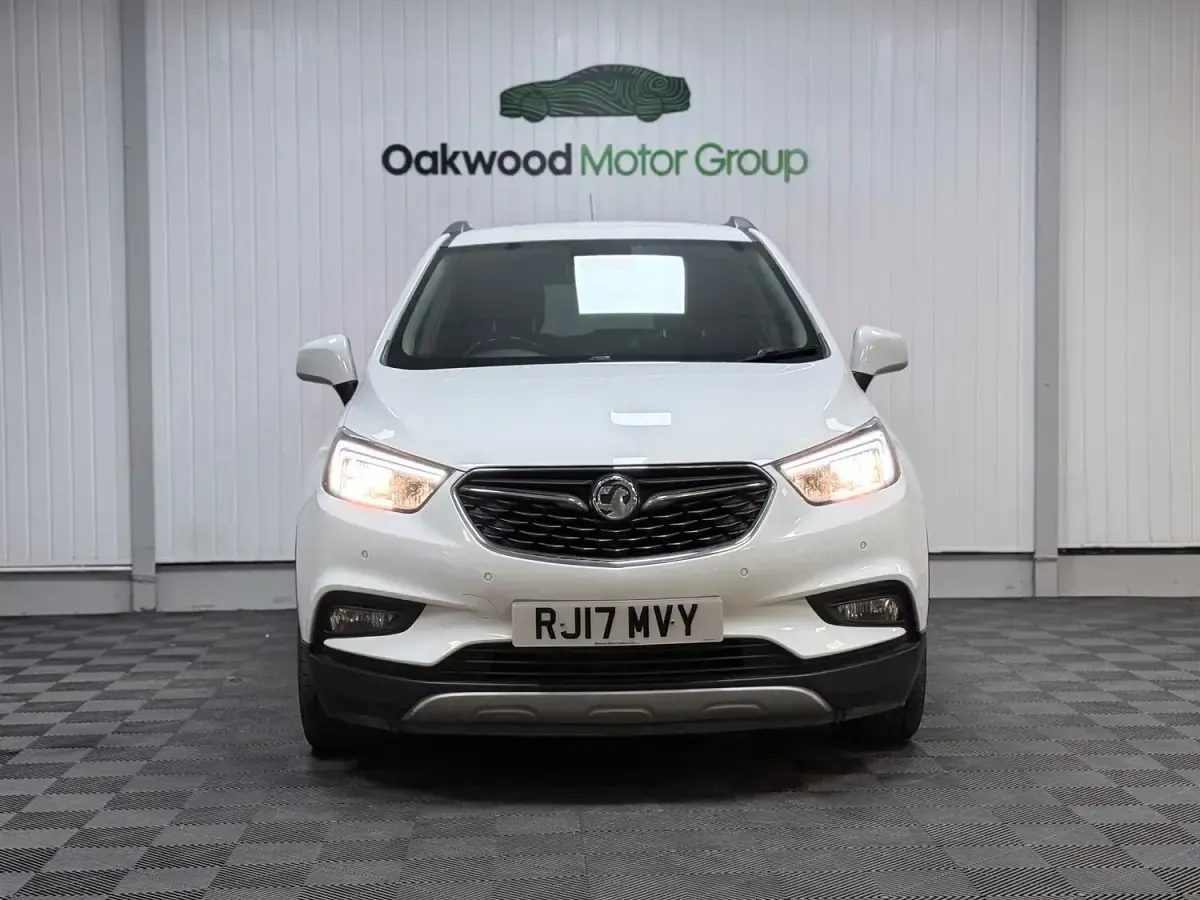 Used Vauxhall Mokka X Active 115 HP (84 kW) 2017 White SUV