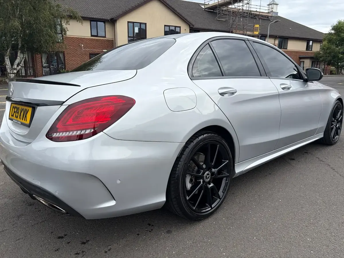 Used Mercedes C300 AMG Line Premium 254 HP (186 kW) 2019 Silver Sedan