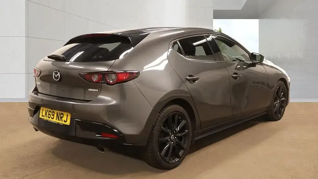 Used Mazda 3 Inclusive 122 HP (89 kW) 2019 Grey Hatchback
