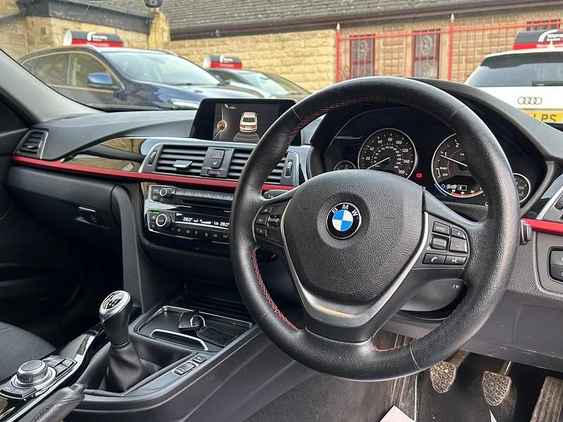 Used BMW 318 Sport Line 2016 Blue Sedan