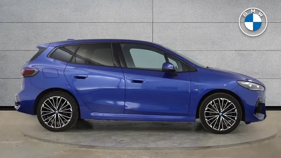 Usado BMW 230e Active Tourer M Sport 322 CV (236 kW) 2025 Azul Monovolumen