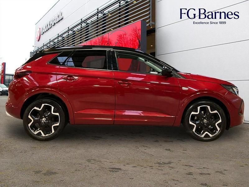 Used Vauxhall Grandland X Ultimate 128 HP (94 kW) 2022 Red SUV