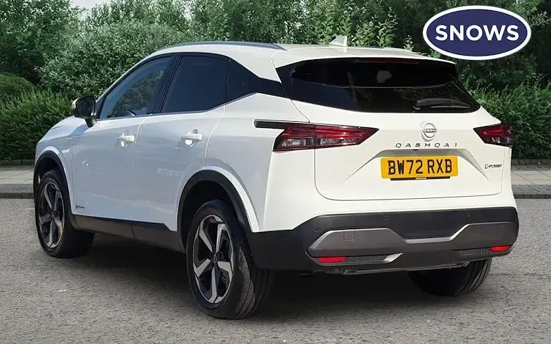 Used Nissan Qashqai N-Connecta 190 HP (139 kW) 2023 White SUV
