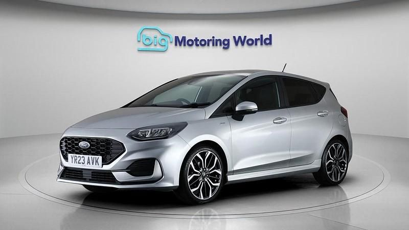 Used Ford Fiesta ST-Line X 100 HP (73 kW) 2023 Silver Hatchback