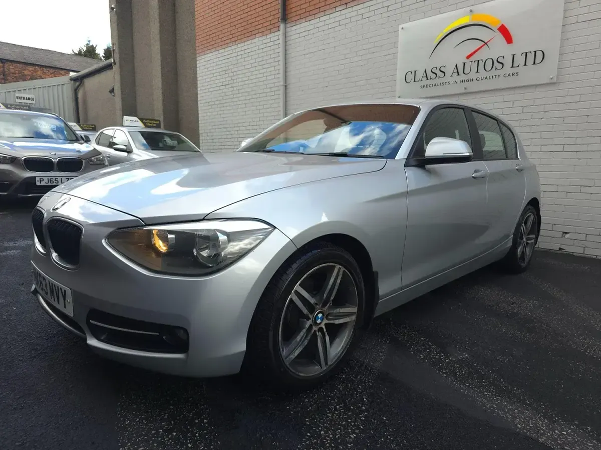 Used BMW 116 Sport Line 114 HP (83 kW) 2014 Silver Hatchback