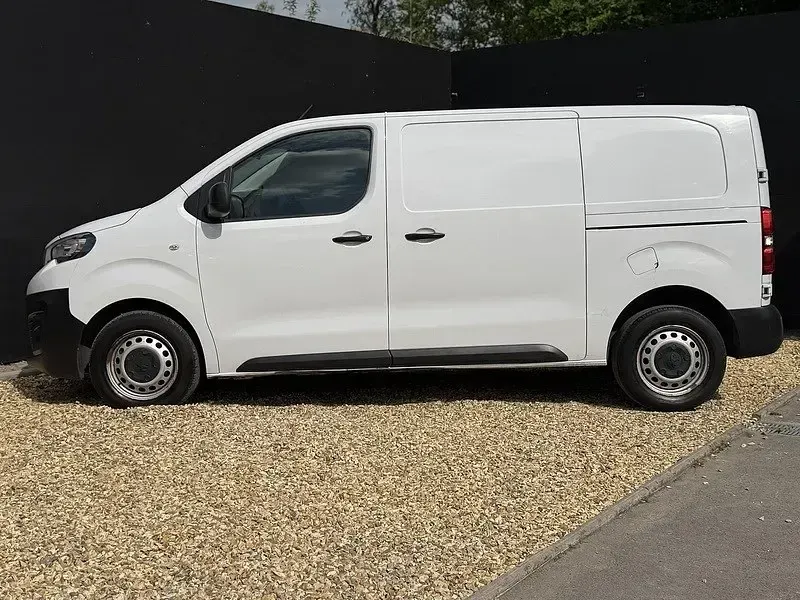 Second-hand Peugeot Expert Premium 2023 Alb Van