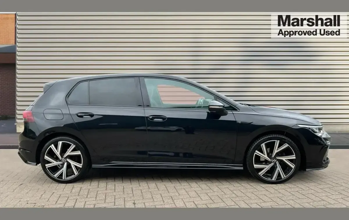 Used VW Golf VIII R-line 150 HP (110 kW) 2022 Black Hatchback