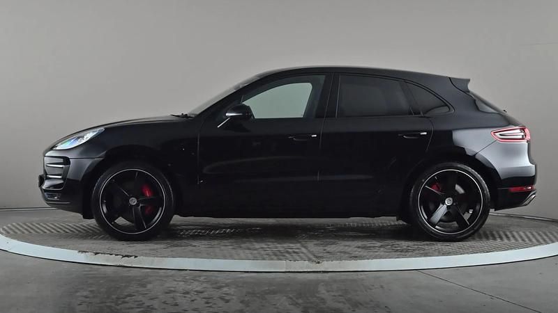 Used Porsche Macan Turbo 400 HP (294 kW) 2017 Black SUV