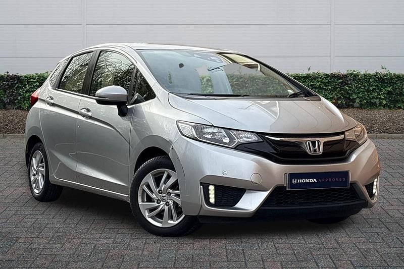 Used Honda Jazz SE 102 HP (75 kW) 2017 Silver Hatchback