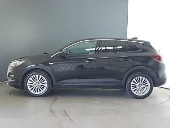 Used Vauxhall Grandland X Sport 120 HP (88 kW) 2018 Black SUV