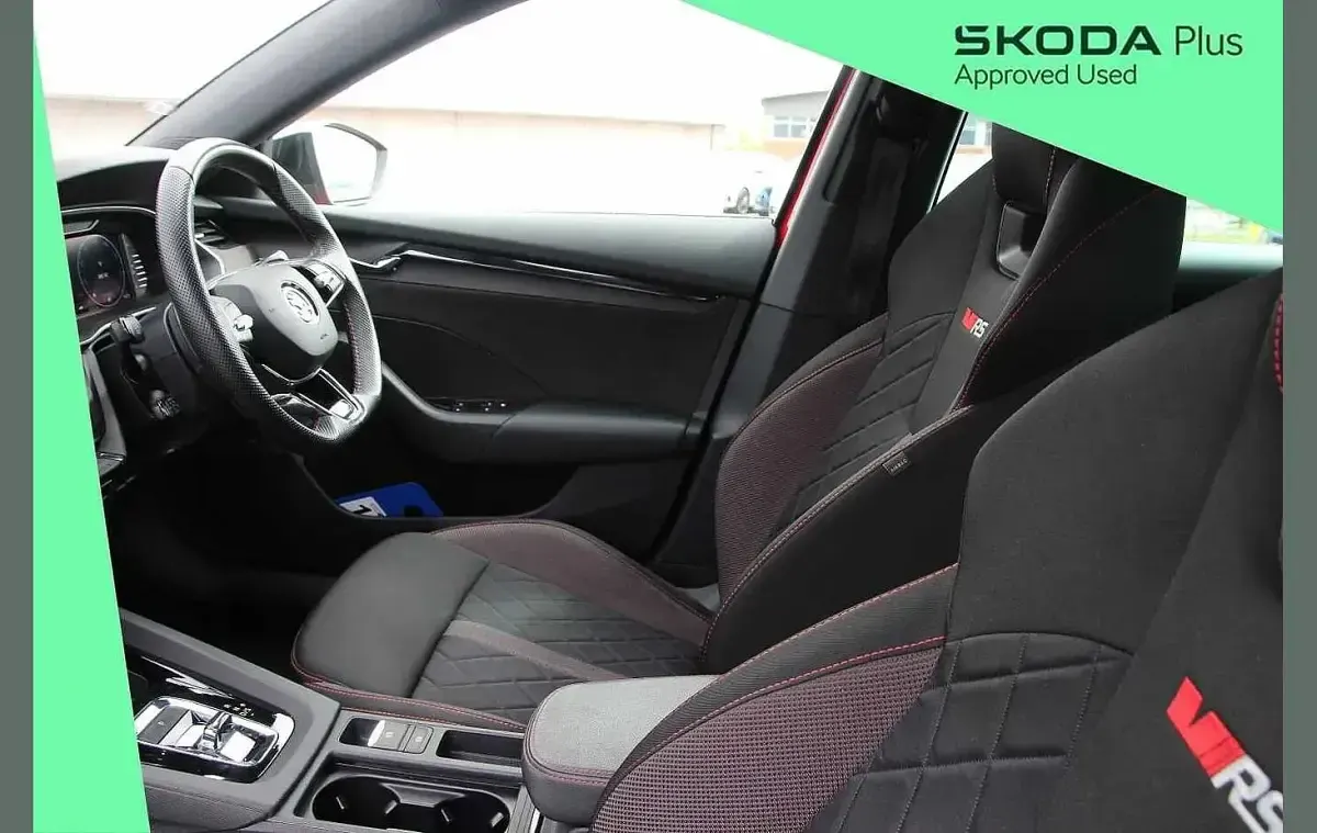 Used Skoda Octavia vRS 196 HP (144 kW) 2022 Velvet red metallic Hatchback