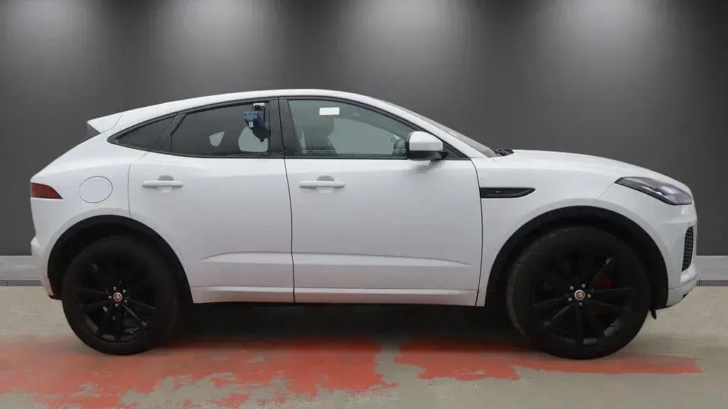 Used Jaguar E-Pace Chequered Flag 200 HP (147 kW) 2020 White SUV