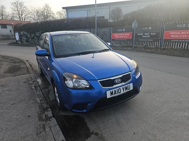 Used Kia Rio 95 HP (69 kW) 2010 Blue Hatchback