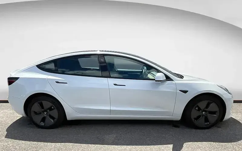 Used Tesla Model 3 Long Range AWD 366 kW (498 HP) 2023 White Sedan