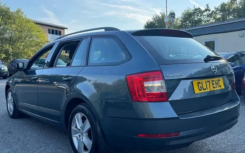 Used Skoda Octavia SE 116 HP (85 kW) 2017 Grey Estate