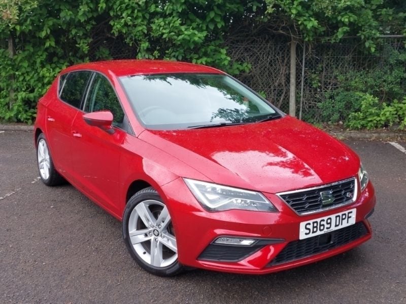 Red Used 2020 Seat Leon FR Hatchback | £12,998 (Good price) - Image 1/4